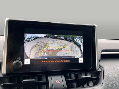 Used 2024 Toyota RAV4 XLE FWD image 26