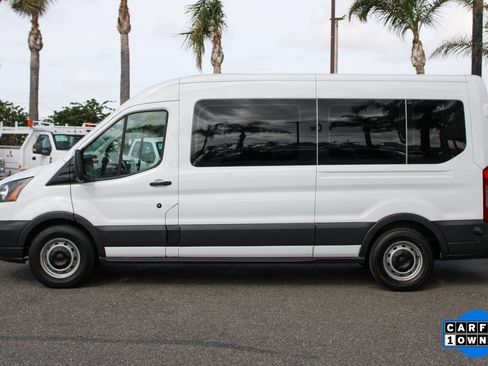 Used 2017 Ford Transit 350 XL image 5