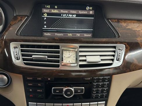 Used 2012 Mercedes-Benz CLS 550 4MATIC image 18