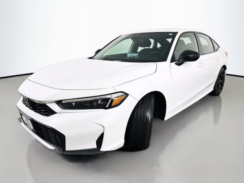 Used 2025 Honda Civic Sport image 3