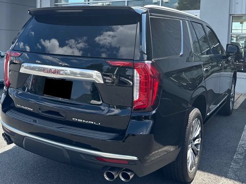 Used 2021 GMC Yukon Denali w/ Denali Premium Package AWD/4WD image 6
