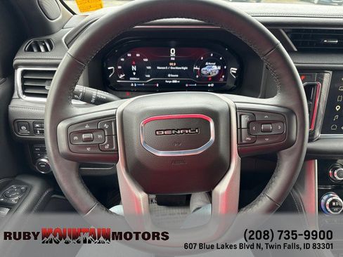 Used 2024 GMC Yukon Denali AWD/4WD image 13
