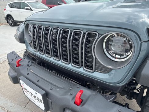 New 2026 Jeep Gladiator Rubicon image 11