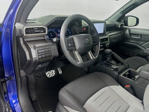 Certified 2025 Toyota Tacoma TRD Sport AWD/4WD image 9