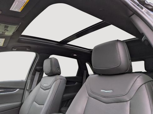 New 2026 Cadillac XT5 Premium Luxury w/ LPO, ONYX Package AWD/4WD image 15