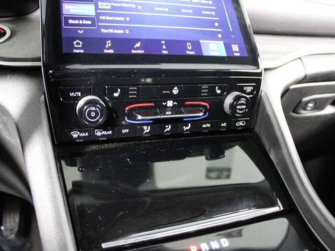 Used 2021 Jeep Grand Cherokee L Limited image 13