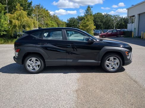 New 2026 Hyundai Kona SE FWD image 8