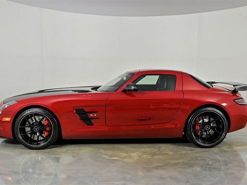 Used 2015 Mercedes-Benz SLS AMG GT Final Edition image 9