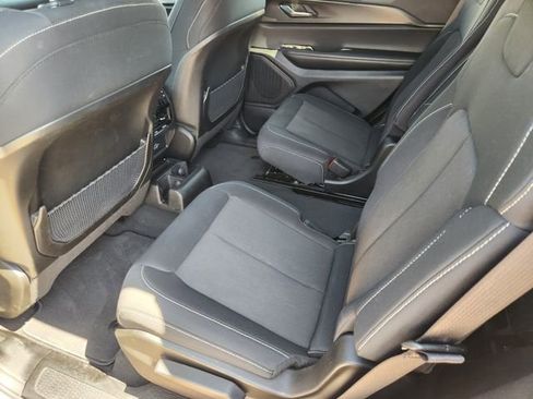 Used 2024 Jeep Grand Cherokee L Laredo RWD image 20