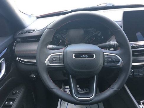 Used 2024 Jeep Compass Trailhawk AWD/4WD image 10