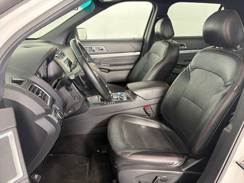 Used 2017 Ford Explorer Sport w/ Equipment Group 401A AWD/4WD image 11