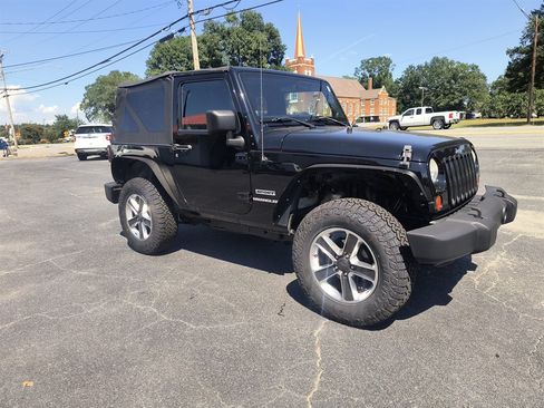 Used 2012 Jeep Wrangler Sport AWD/4WD image 7