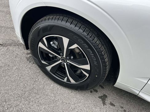 New 2026 Volvo XC60 B5 Core w/ Climate Package AWD/4WD image 9