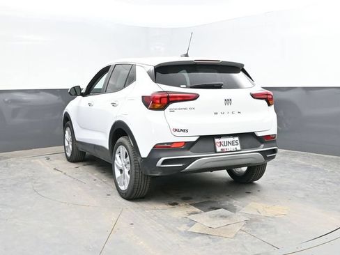 Used 2025 Buick Encore GX Preferred AWD/4WD image 11