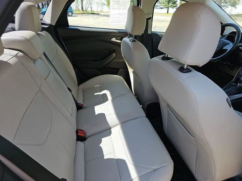 Used 2015 Ford Focus Titanium image 16