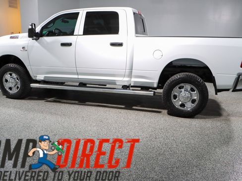 Used 2024 RAM 2500 Tradesman w/ Chrome Appearance Group image 10