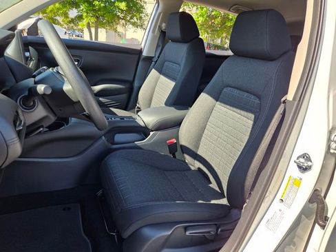 New 2027 Honda HR-V LX image 7