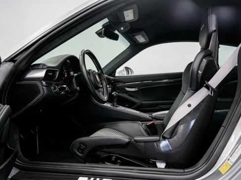 Used 2016 Porsche 911 R RWD image 22