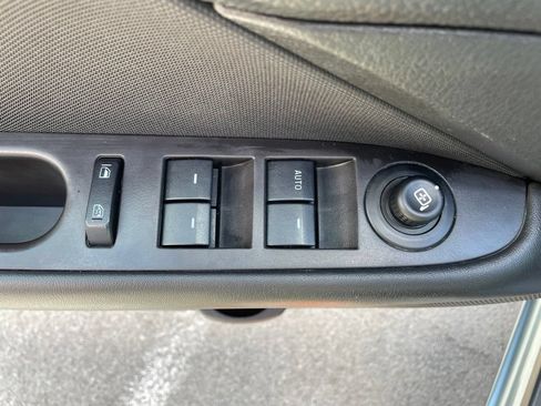 Used 2012 Ford Fusion SE FWD image 11