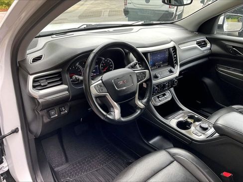 Used 2023 GMC Acadia SLT AWD/4WD image 8