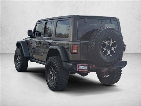 Used 2018 Jeep Wrangler Unlimited Rubicon w/ Cold Weather Group image 8