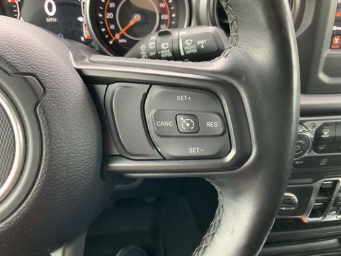 Used 2022 Jeep Wrangler Unlimited Sport image 28