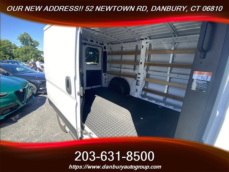 Used 2025 RAM ProMaster 2500 w/ U-Haul Equipment Group FWD image 30