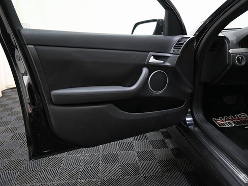 Used 2008 Pontiac G8 image 25