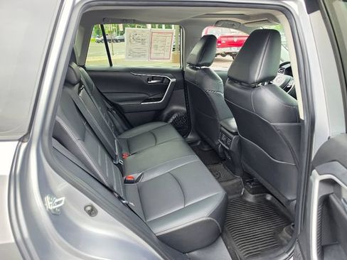 Used 2022 Toyota RAV4 XLE Premium AWD/4WD image 14