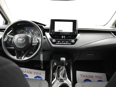 Used 2024 Toyota Corolla LE FWD image 18