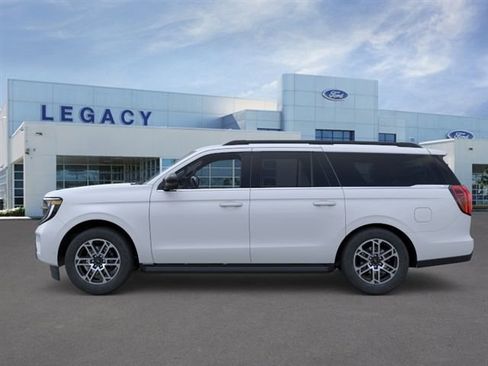 New 2026 Ford Expedition Max Active RWD image 3
