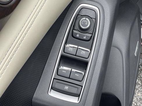 Used 2019 Subaru Ascent Touring w/ Popular Package #3 AWD/4WD image 7