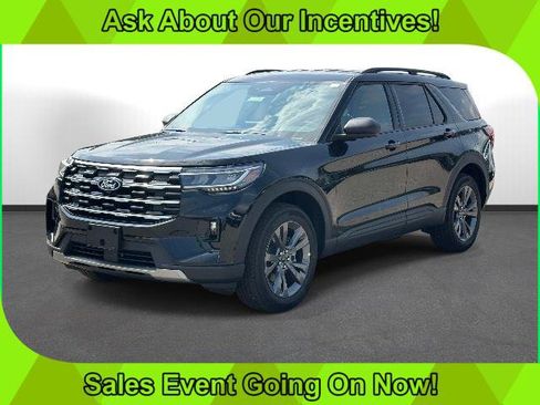 New 2027 Ford Explorer Active w/ Active Comfort Package AWD/4WD image 1