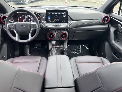 Used 2025 Chevrolet Blazer RS w/ Driver Confidence II Package image 21