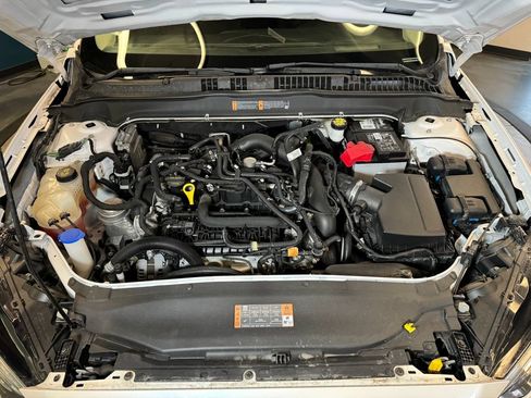 Used 2020 Ford Fusion SE FWD image 23