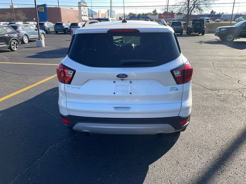 Used 2019 Ford Escape SEL image 6