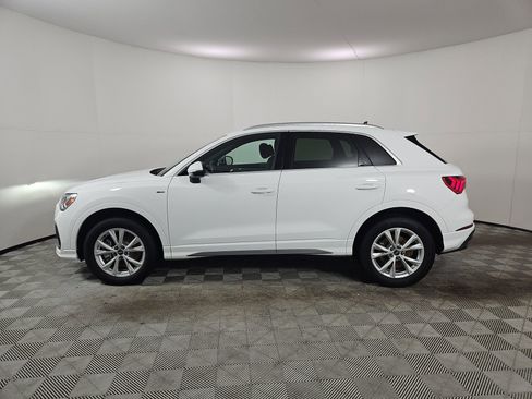 Certified 2025 Audi Q3 2.0T Premium Plus w/ Premium Plus Package image 4