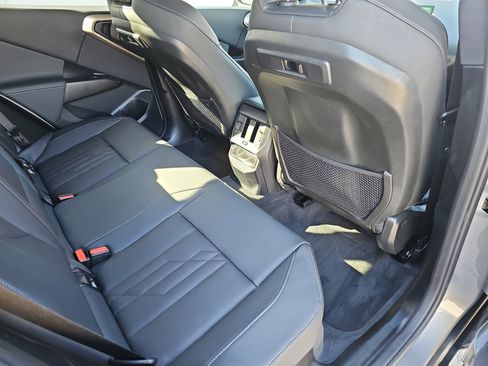 Certified 2025 BMW X3 xDrive30i w/ Premium Package image 12