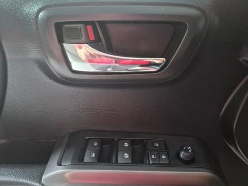 Certified 2023 Toyota Tacoma TRD Off-Road w/ Advanced Technology Package AWD/4WD image 15