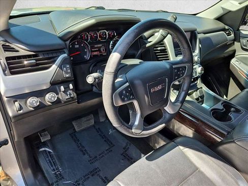 Used 2016 GMC Yukon SLT w/ Open Road Package AWD/4WD image 10