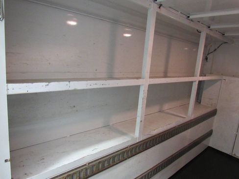 Used 2016 RAM ProMaster 2500 w/ Interior Convenience Group image 19