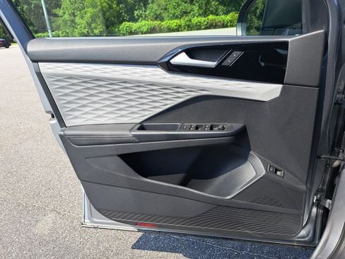 Certified 2024 Volkswagen Taos S FWD image 27
