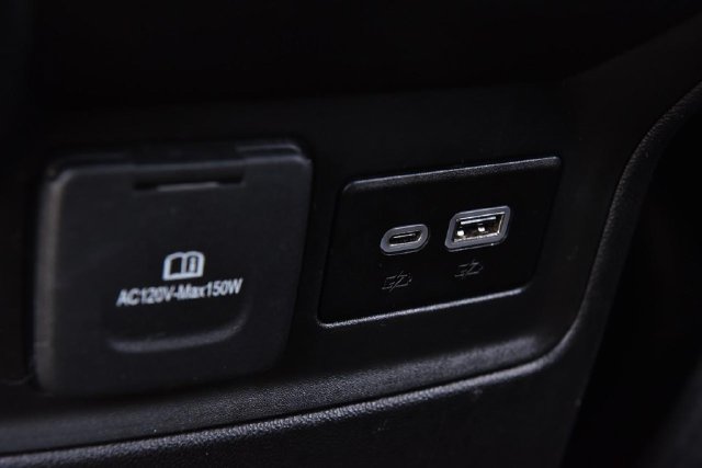 Used 2023 GMC Acadia SLT FWD image 27