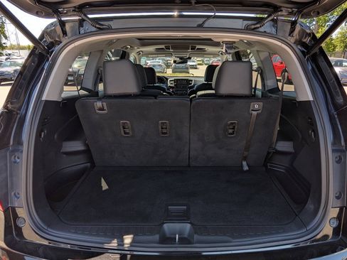Used 2021 Honda Pilot Elite image 32