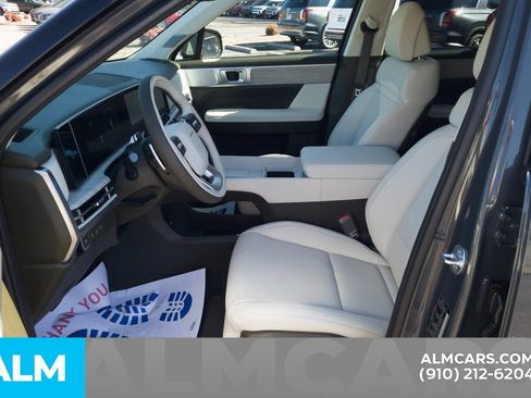 Used 2025 Hyundai Santa Fe Calligraphy image 15