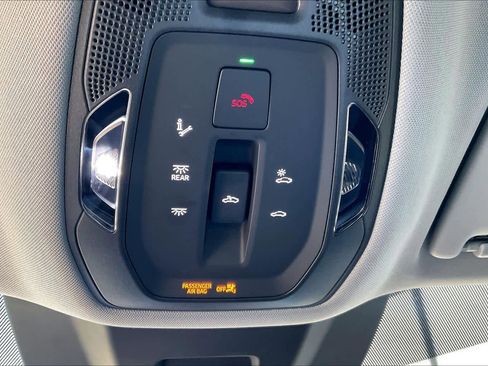 Used 2025 Audi Q5 Premium w/ Convenience Package image 32