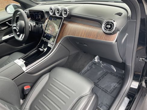 New 2026 Mercedes-Benz GLC 300 image 41
