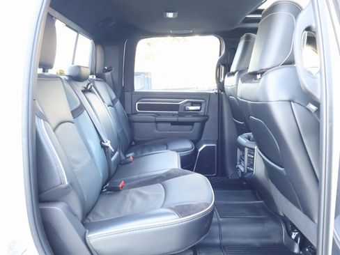 Used 2023 RAM 2500 Laramie w/ Night Edition image 37