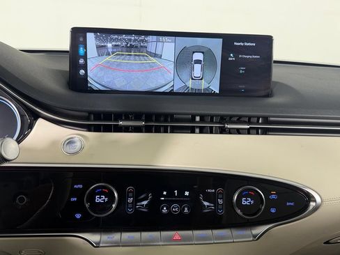 Used 2025 Genesis Electrified GV70 AWD/4WD image 21