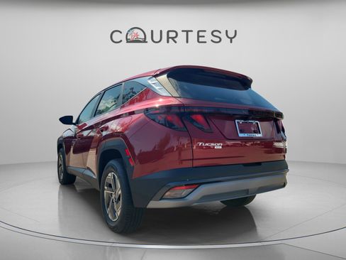 New 2026 Hyundai Tucson Blue SE image 2